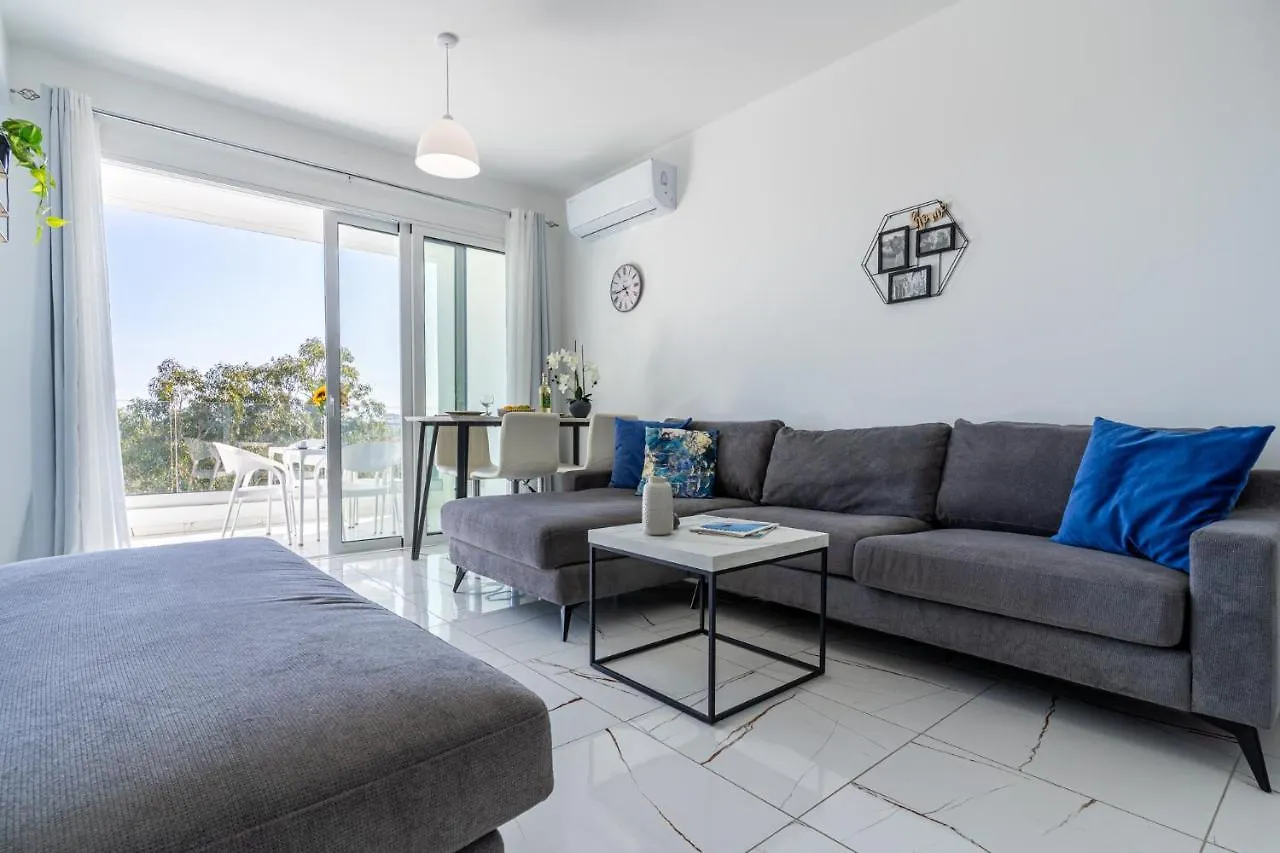 La Casa 1-Br Apt In Larnacaアパートメント アパート ラルナカ